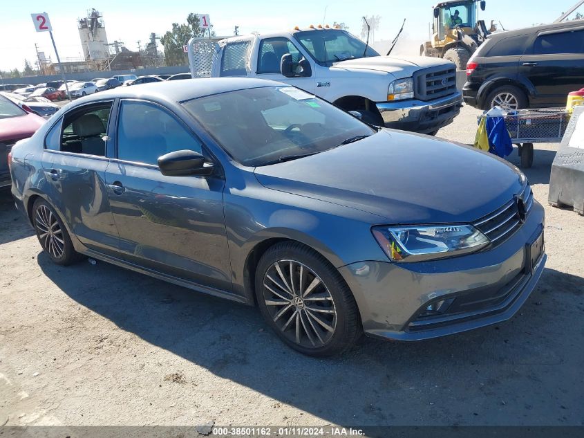 2017 VOLKSWAGEN JETTA SPORT - 3VWD17AJ3HM307375