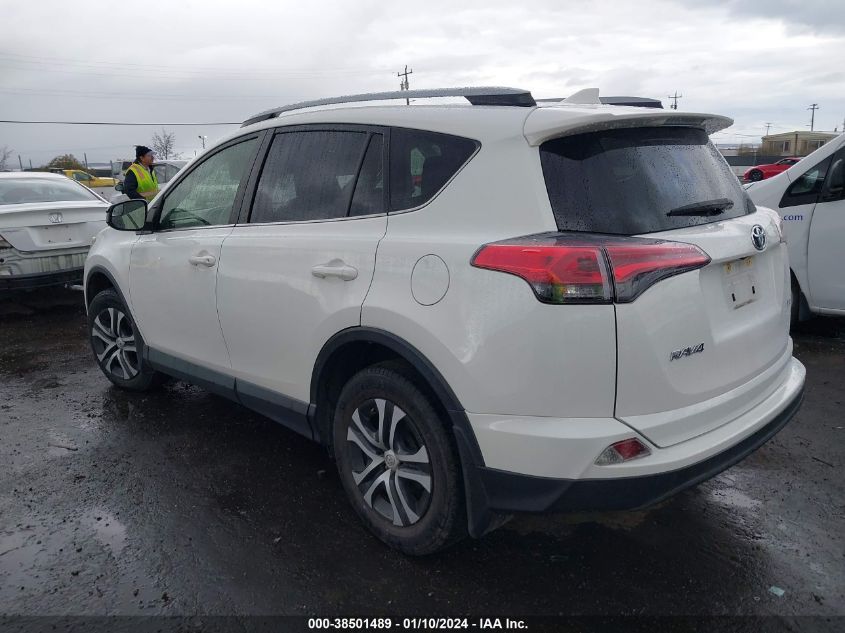 VIN JTMZFREV0JJ728962 2018 TOYOTA RAV4 LE