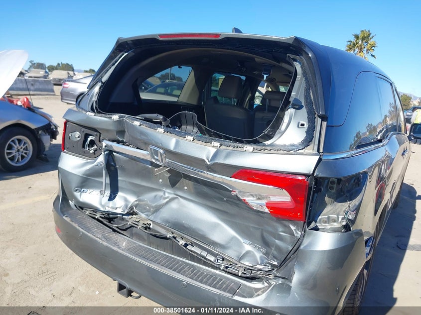 VIN 5FNRL6H91JB096602 2018 HONDA ODYSSEY ELITE