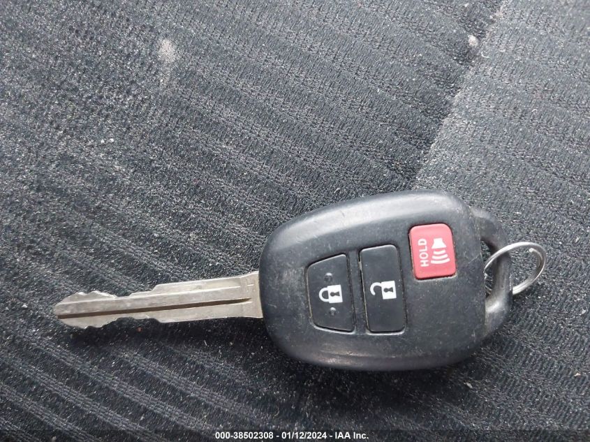 2017 TOYOTA RAV4 LE - 2T3BFREV5HW543576