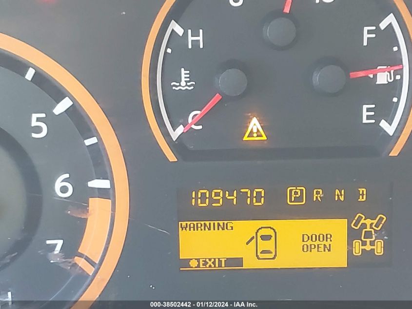 2015 NISSAN ARMADA PLATINUM/SL/SV - 5N1AA0NE7FN608966