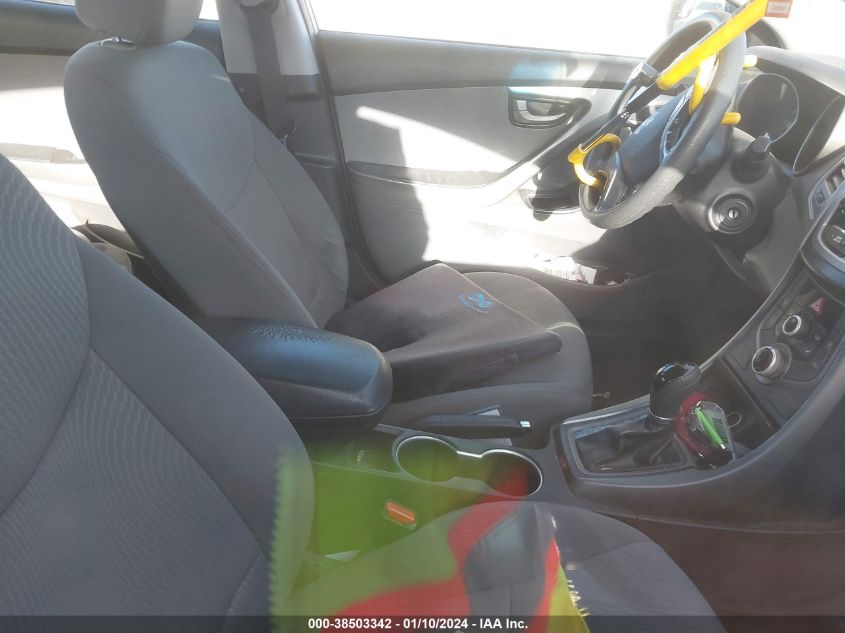 2015 HYUNDAI ELANTRA SE - 5NPDH4AE1FH558916