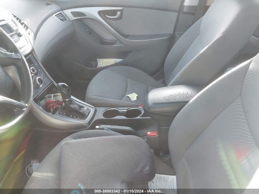 2015 HYUNDAI ELANTRA SE - 5NPDH4AE1FH558916