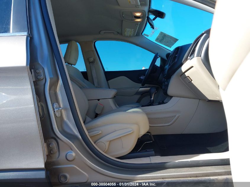 2019 JEEP CHEROKEE LATITUDE 4X4 - 1C4PJMCB1KD424394