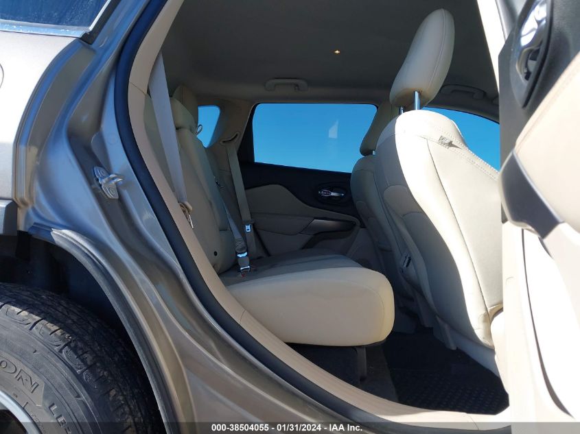 2019 JEEP CHEROKEE LATITUDE 4X4 - 1C4PJMCB1KD424394