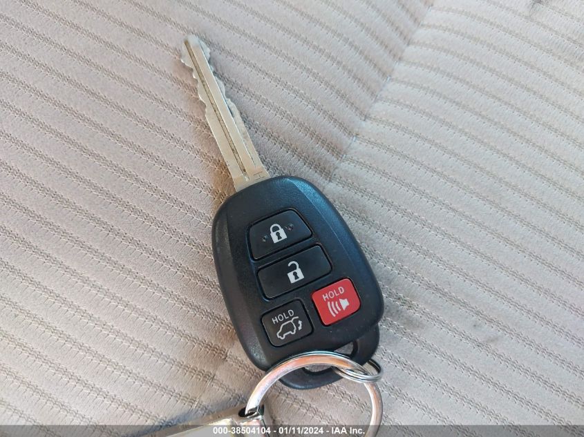 2015 TOYOTA RAV4 XLE - JTMRFREV7FD158318