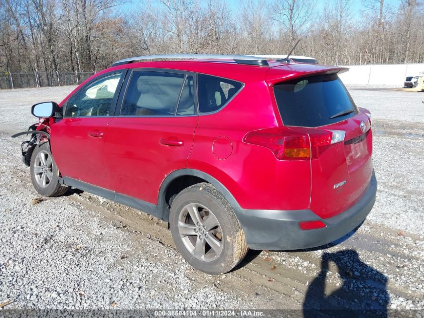 2015 TOYOTA RAV4 XLE - JTMRFREV7FD158318