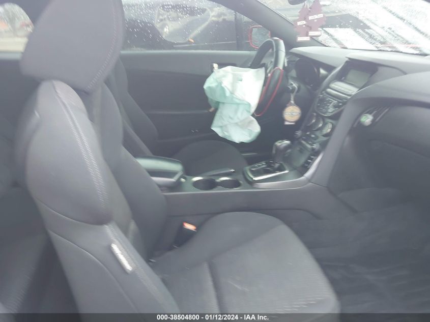2015 HYUNDAI GENESIS 3.8 BASE - KMHHU6KJ6FU123542