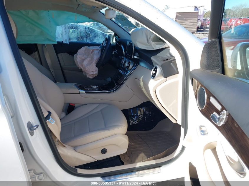 2018 MERCEDES-BENZ GLC 300 - WDC0G4JB6JV093933