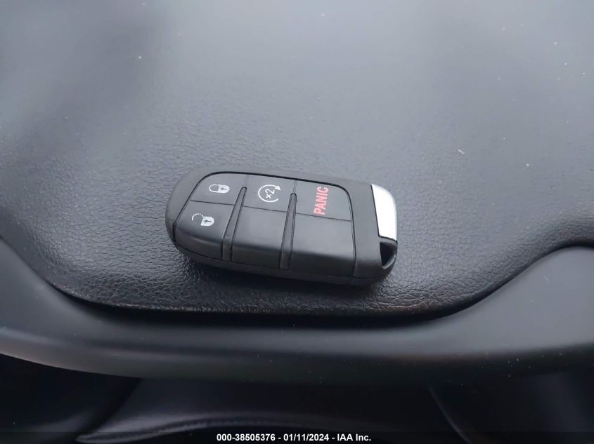 2018 JEEP RENEGADE LATITUDE - ZACCJBBB2JPJ12988