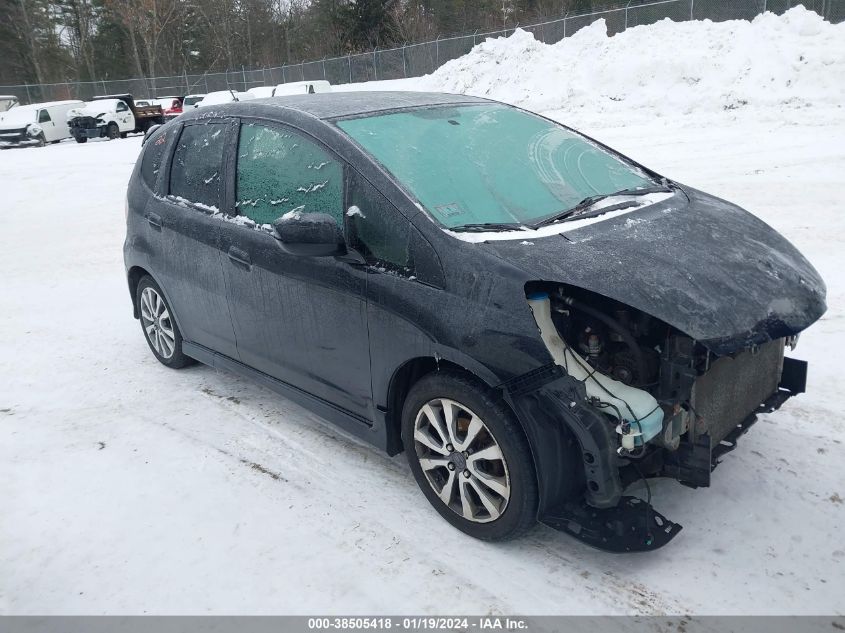 2013 HONDA FIT SPORT - JHMGE8H54DC039305