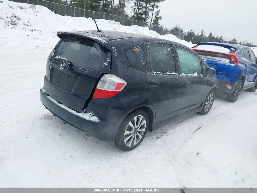 2013 HONDA FIT SPORT - JHMGE8H54DC039305