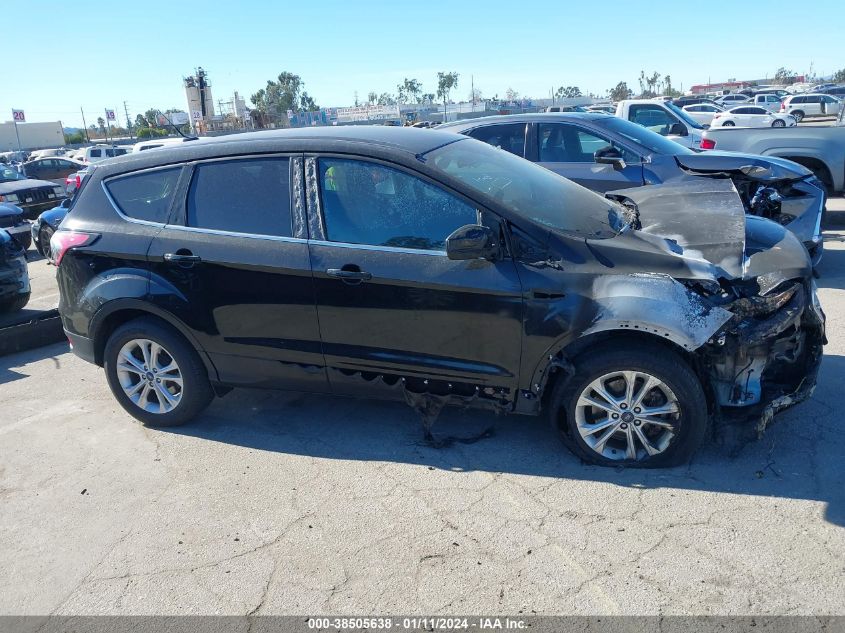 2017 FORD ESCAPE SE - 1FMCU9GD5HUE61211