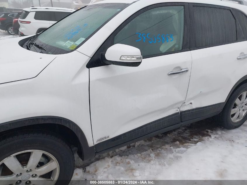 2013 KIA SORENTO LX - 5XYKTDA24DG322955