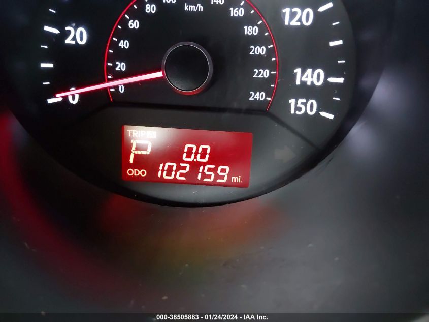 2013 KIA SORENTO LX - 5XYKTDA24DG322955