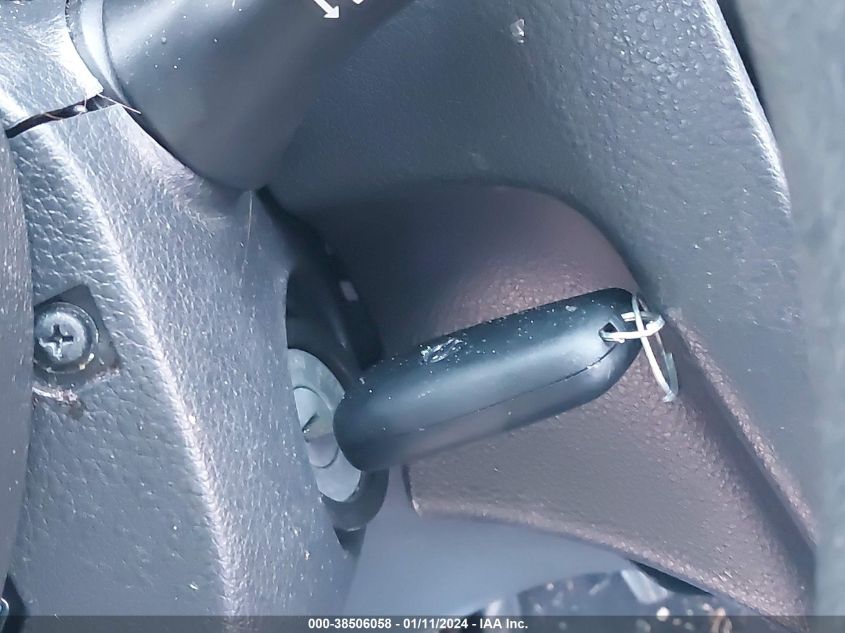 2017 NISSAN ROGUE S/SV - KNMAT2MT2HP571231