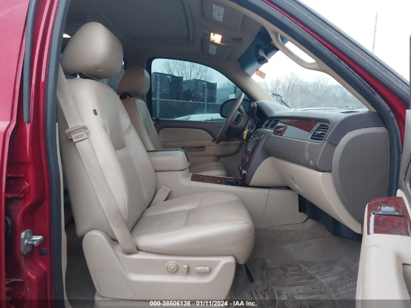 2013 CHEVROLET SUBURBAN 1500 LTZ - 1GNSKKE75DR144611