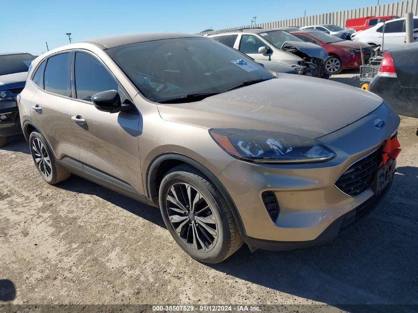 2021 FORD ESCAPE SE - 1FMCU0G61MUA98834