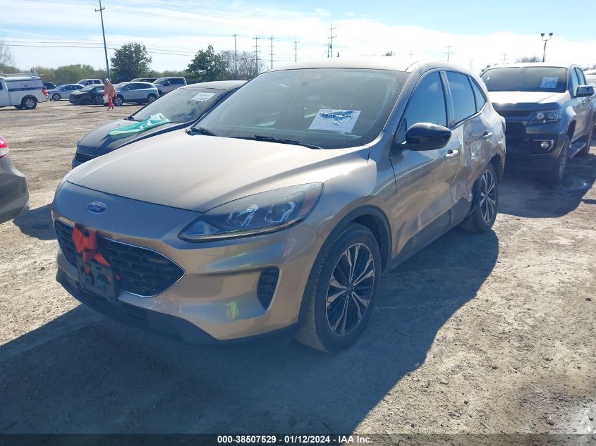 2021 FORD ESCAPE SE - 1FMCU0G61MUA98834