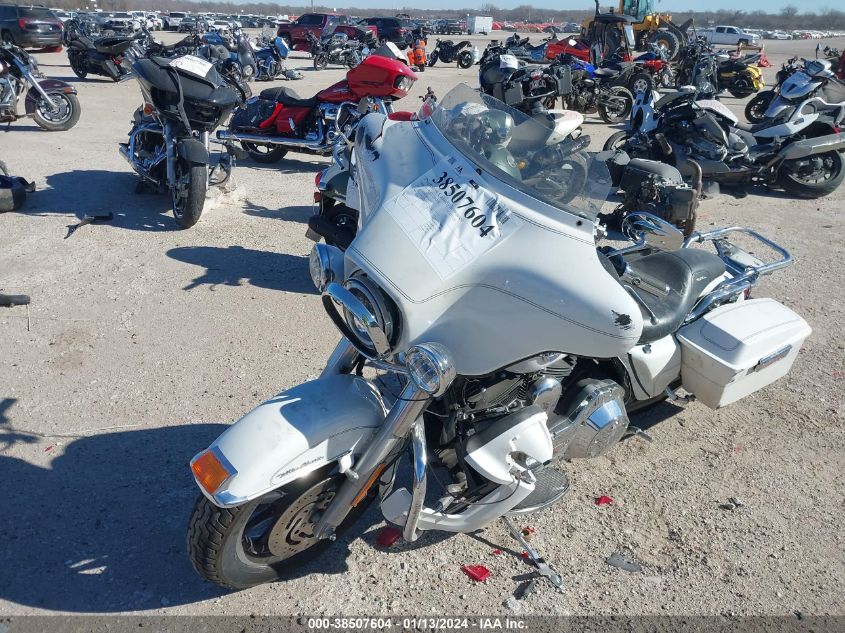 2006 HARLEY-DAVIDSON FLHTCUI 1HD1FCW186Y626117