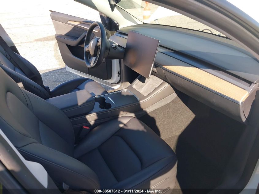 2022 TESLA MODEL Y LONG RANGE DUAL MOTOR ALL-WHEEL DRIVE - 7SAYGDEE0NA020719