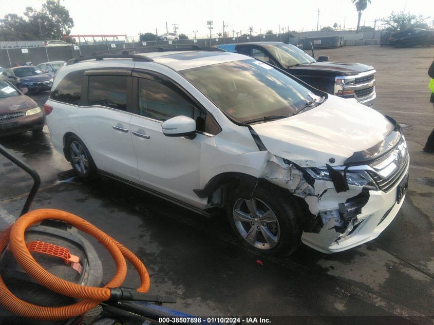 5FNRL6H73JB055676 2018 HONDA ODYSSEY - Image 1