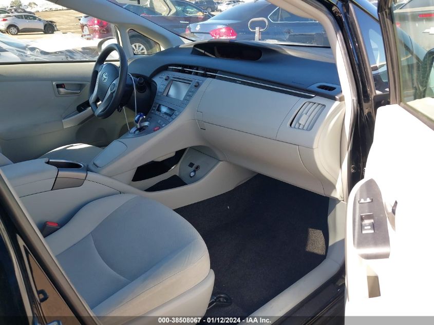2015 TOYOTA PRIUS - JTDKN3DU5F1880852