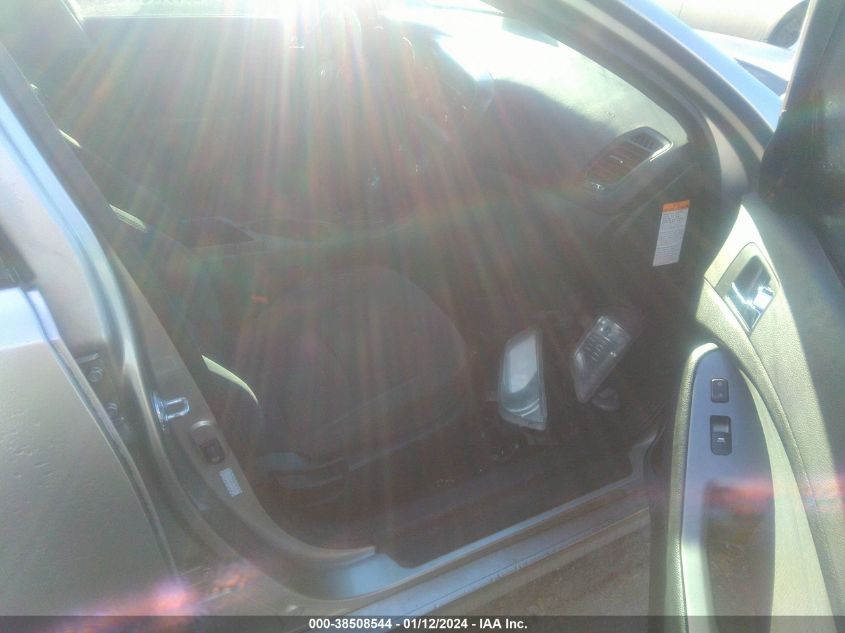 2013 KIA OPTIMA HYBRID HYBRID - KNAGM4AD1D5040184