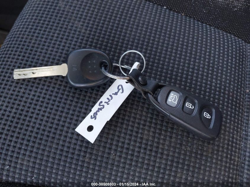 2013 HYUNDAI ELANTRA GT - KMHD35LE4DU122822