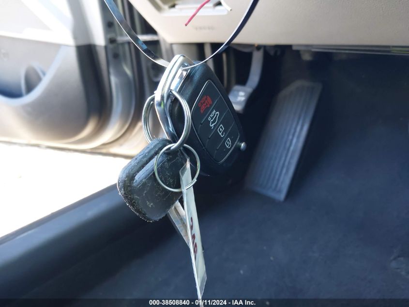 2015 HYUNDAI SONATA SE - 5NPE24AFXFH104887