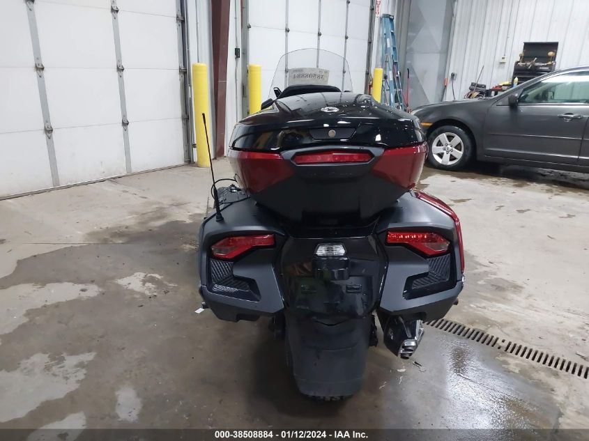 2022 CAN-AM SPYDER ROADSTER RT/RT LIMITED 2BXNBDD21NV005067