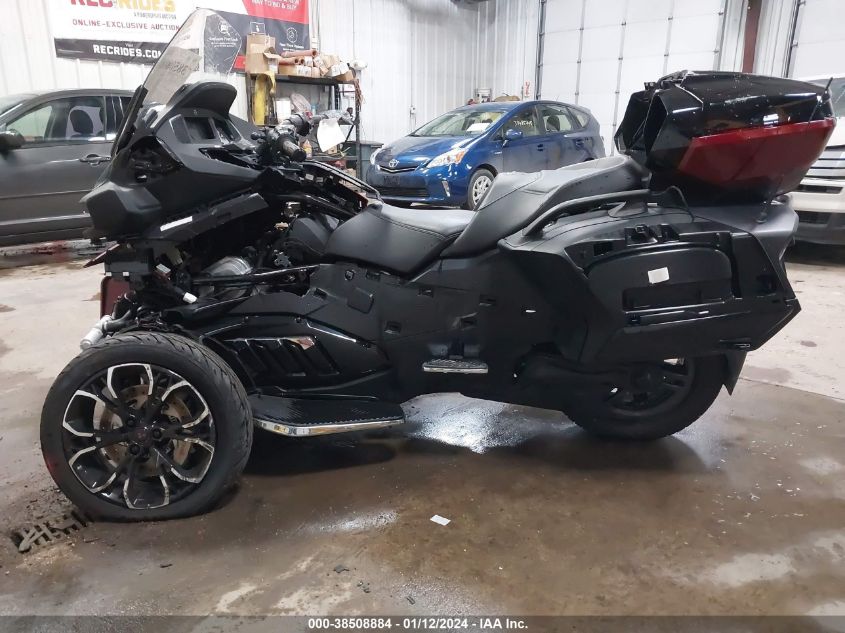 2022 CAN-AM SPYDER ROADSTER RT/RT LIMITED 2BXNBDD21NV005067