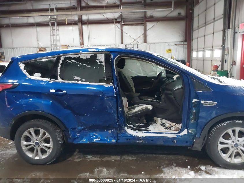 2017 FORD ESCAPE SE - 1FMCU9GD1HUC77612