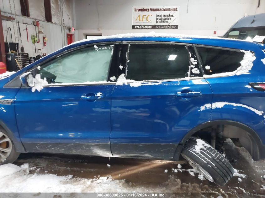 2017 FORD ESCAPE SE - 1FMCU9GD1HUC77612