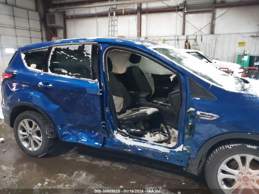 2017 FORD ESCAPE SE - 1FMCU9GD1HUC77612