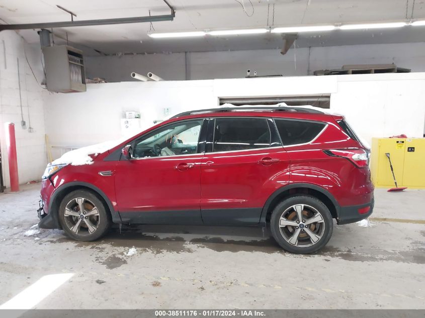 2017 FORD ESCAPE SE - 1FMCU9GD4HUC17727