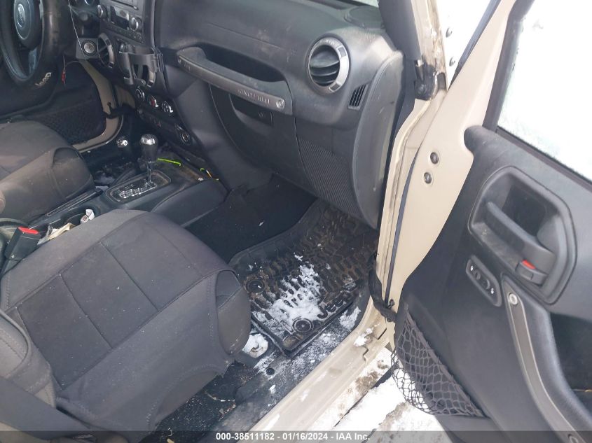 2016 JEEP WRANGLER UNLIMITED SPORT - 1C4BJWDGXGL286772