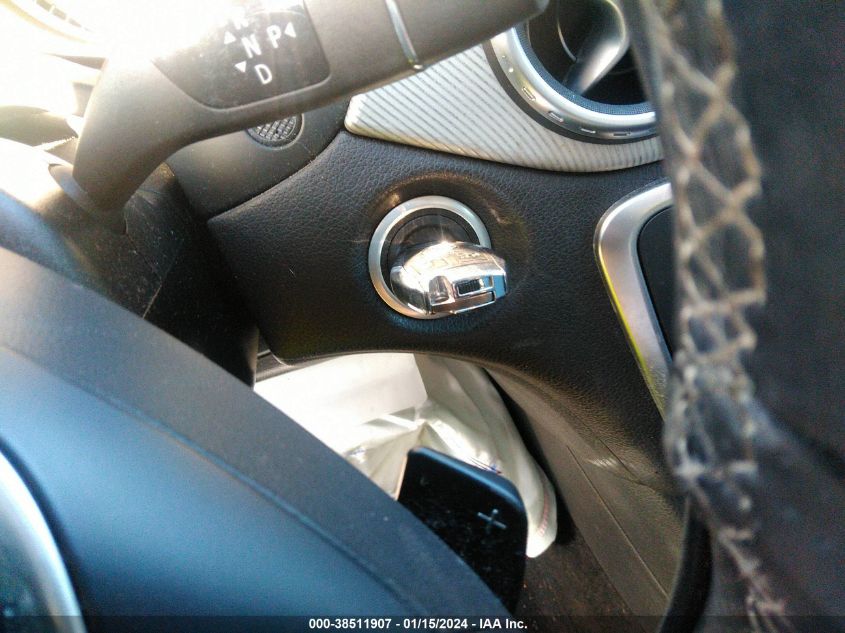 2015 MERCEDES-BENZ GLA 250 4MATIC - WDCTG4GB4FJ092735