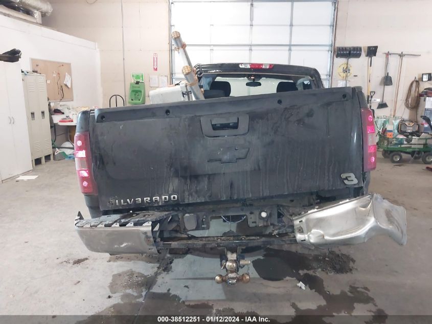 2013 CHEVROLET SILVERADO 1500 LS - 1GCRCREA2DZ401295
