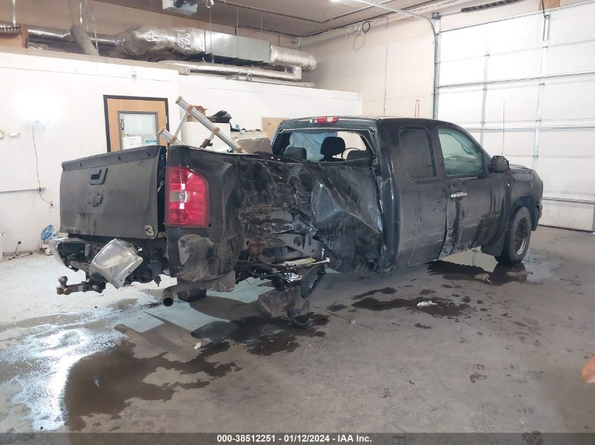 2013 CHEVROLET SILVERADO 1500 LS - 1GCRCREA2DZ401295