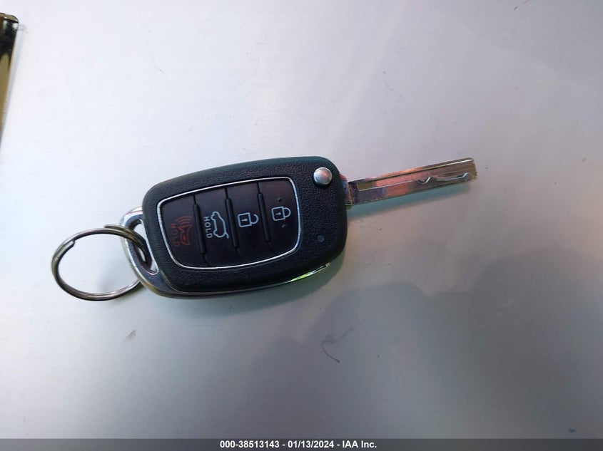 VIN 5XYZT3LB3HG473989 2017 HYUNDAI SANTA FE SPORT 2.4L