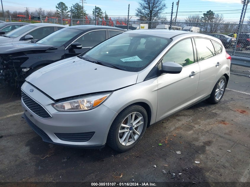 VIN 1FADP3K26JL324041 2018 FORD FOCUS SE