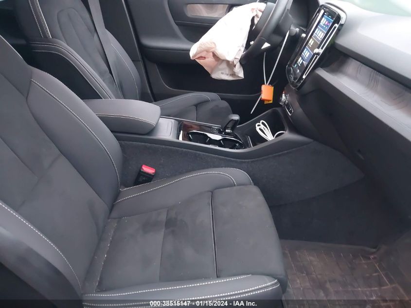 2023 VOLVO C40 RECHARGE PURE ELECTRIC RECHARGE ULTIMATE YV4ED3GM8P2058616