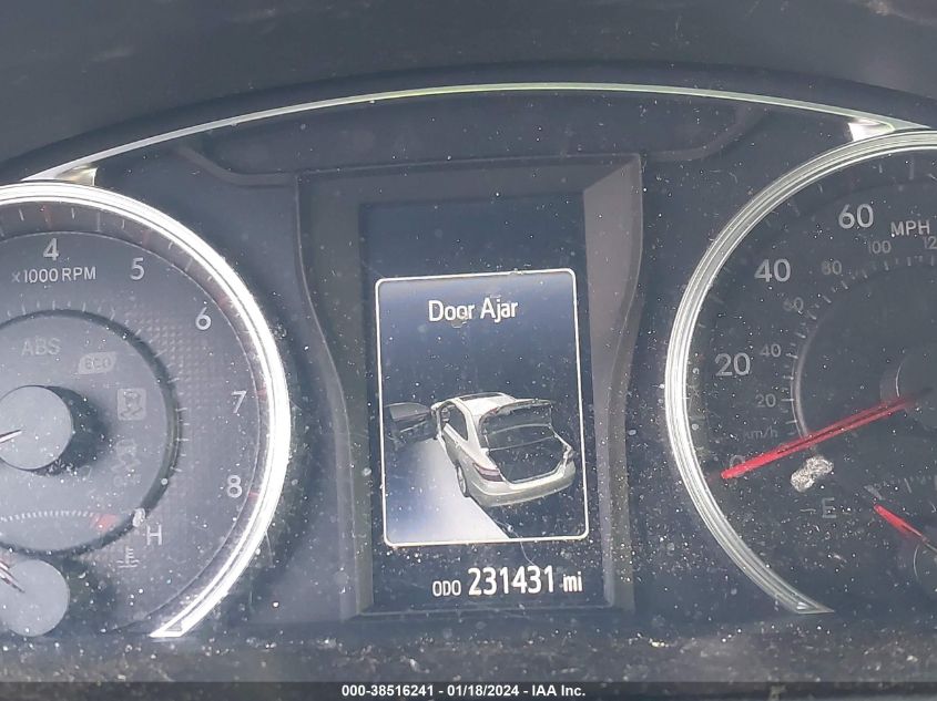 2017 TOYOTA CAMRY SE - 4T1BF1FK0HU799767