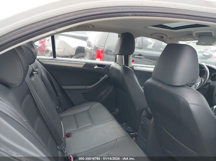 2017 VOLKSWAGEN JETTA SE - 3VWDB7AJ6HM285076