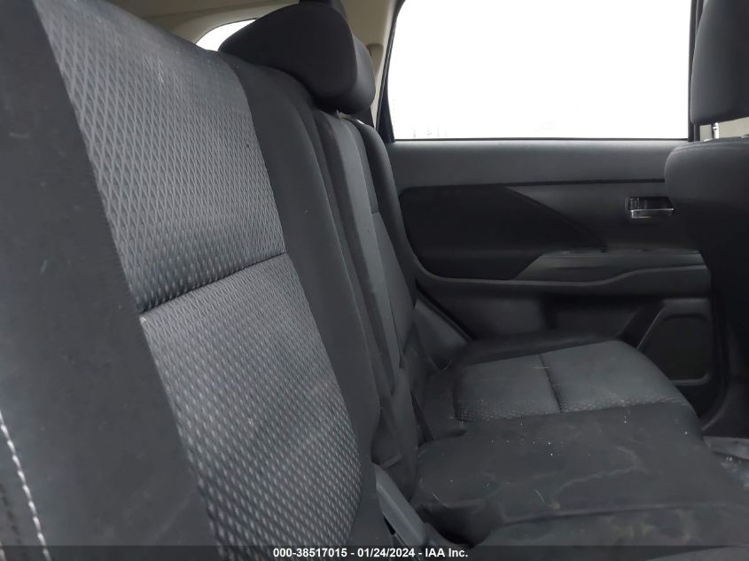 2018 MITSUBISHI OUTLANDER ES - JA4AD2A30JZ054824