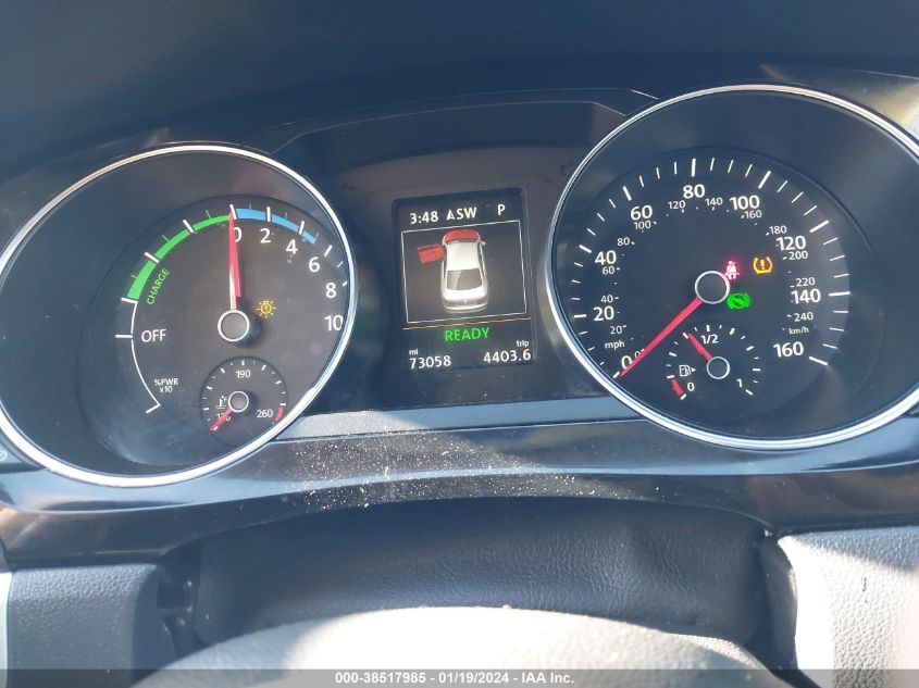 2016 VOLKSWAGEN JETTA HYBRID SEL PREMIUM 3VW637AJ1GM269503