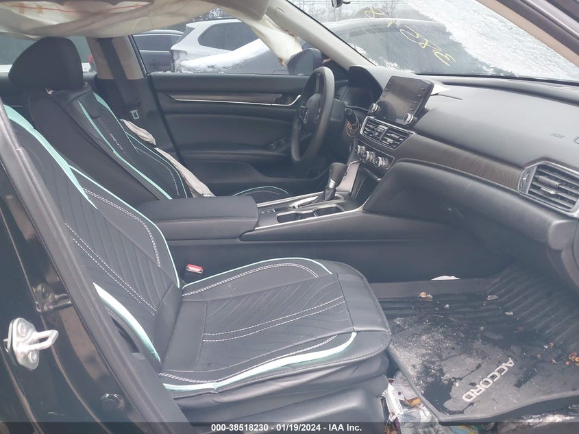 VIN 1HGCV1F47KA111903 2019 HONDA ACCORD EX