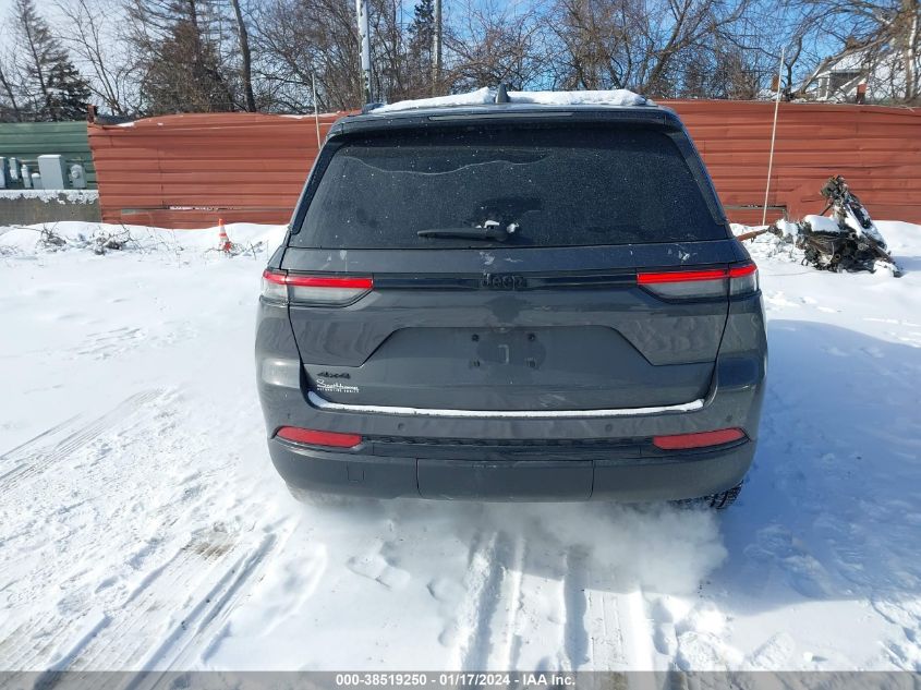 2022 JEEP GRAND CHEROKEE LAREDO - 1C4RJHAG2N8615804