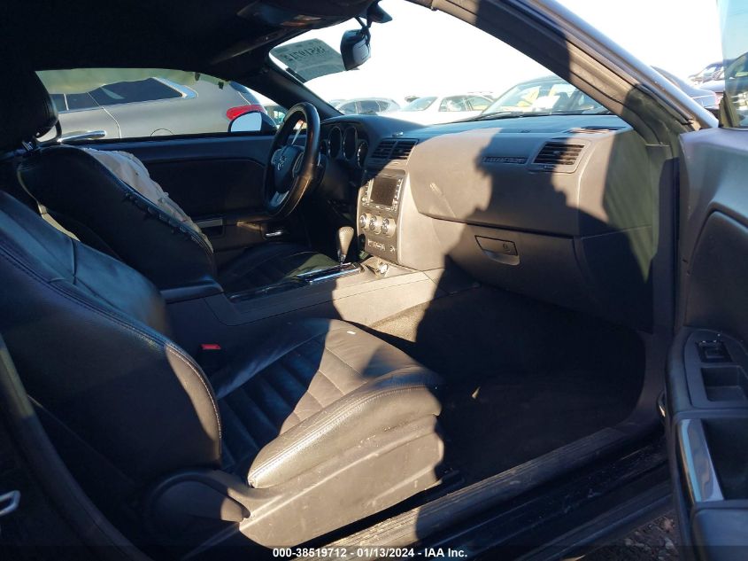 2014 DODGE CHALLENGER SXT - 2C3CDYAGXEH112193